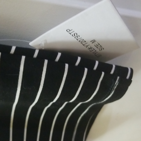 Stella Luce - Small top, Size - M, Color - Black W/white stripes - Picture 3 of 9